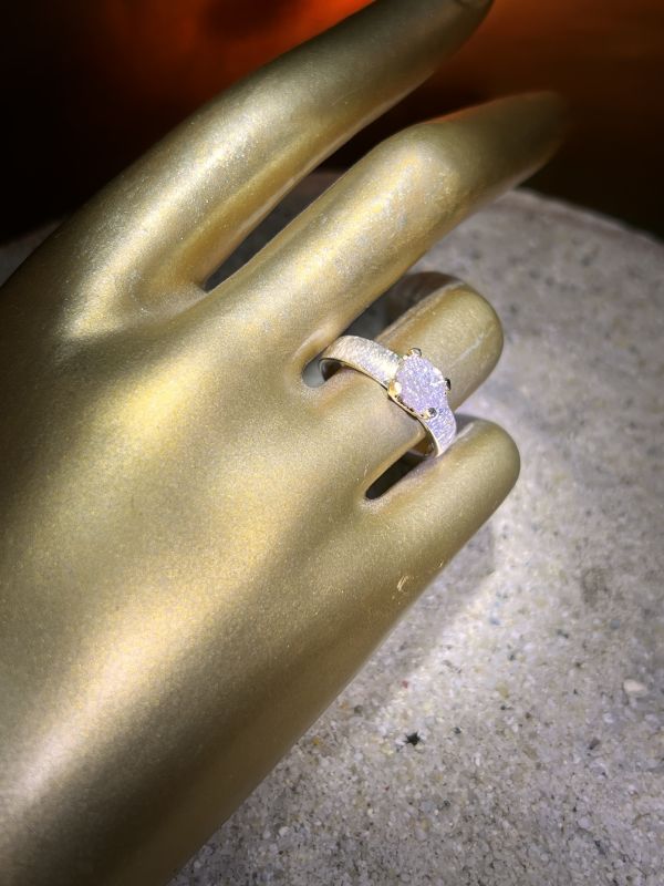 Weißer Rohdiamant Ring