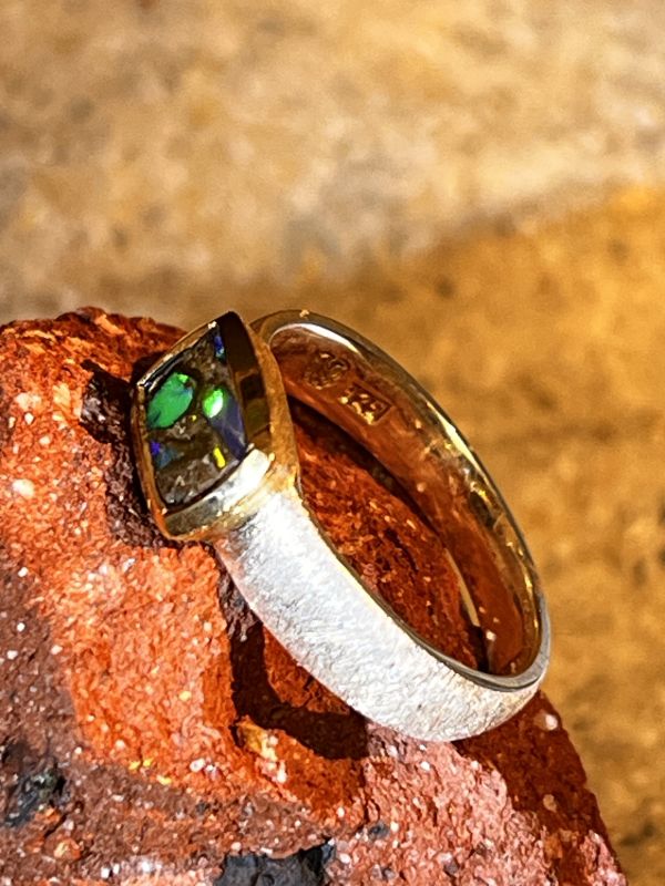 Boulder Opal Pfauengrün Ring
