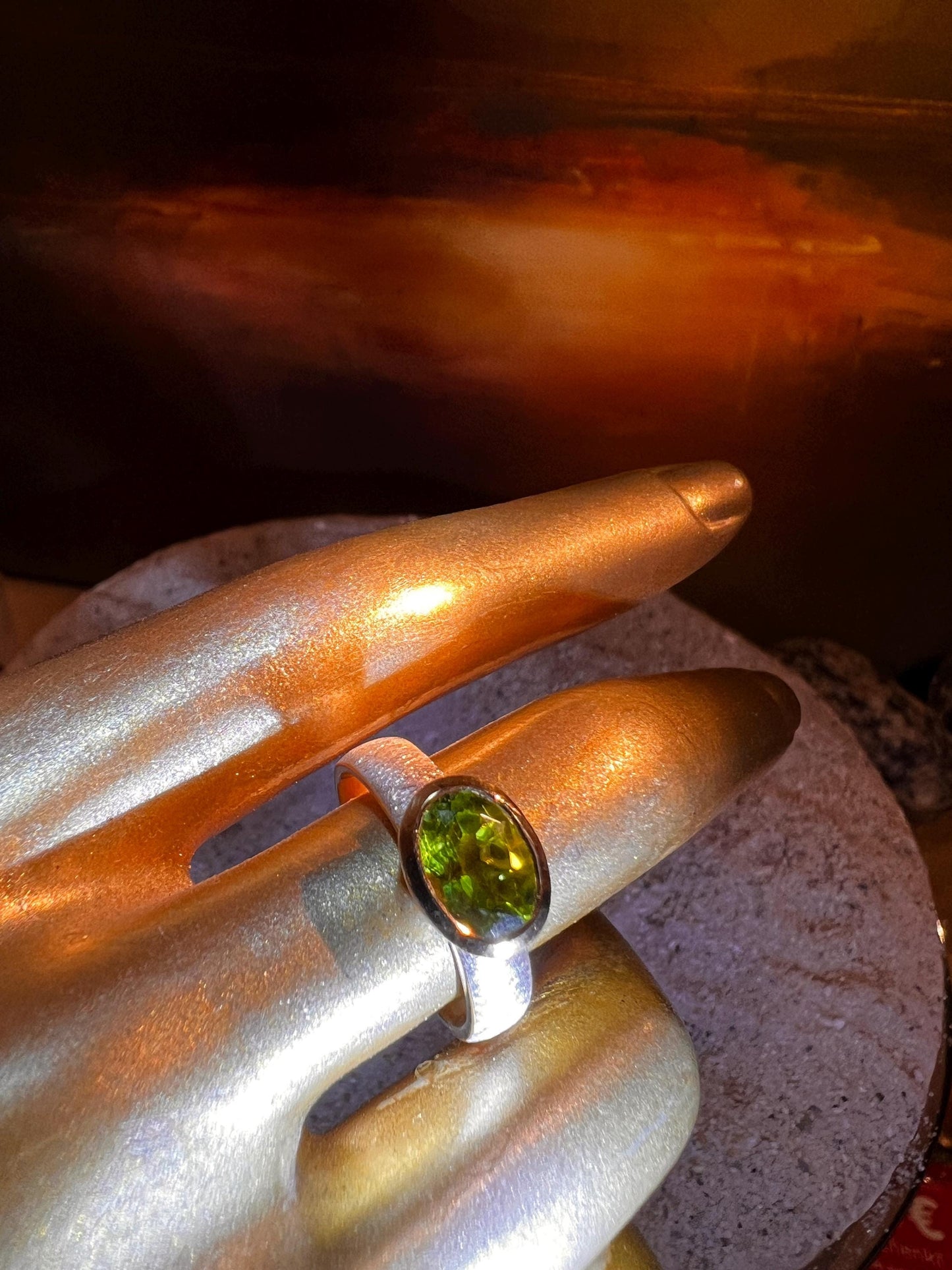 Peridot Sonne Ring in Silber mit teilvergoldeter Fassung