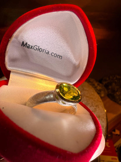 Peridot Sonne Ring in Silber mit teilvergoldeter Fassung