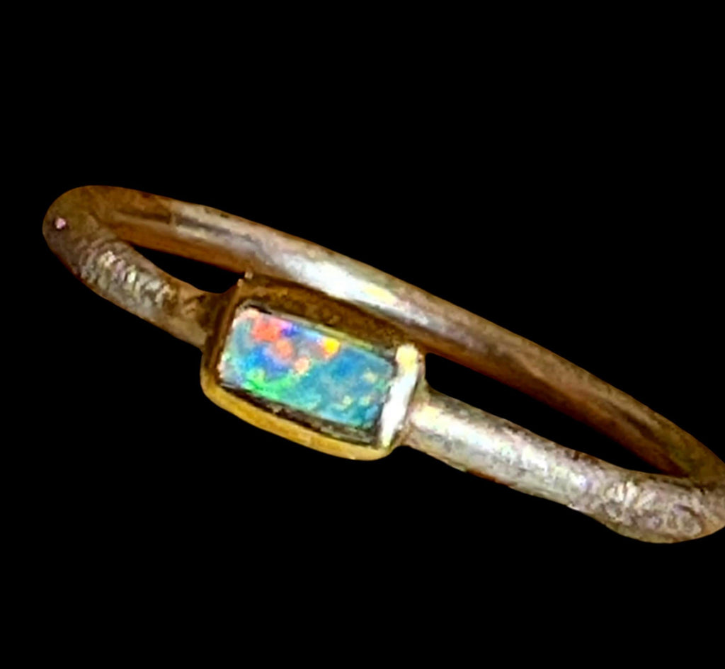 Australischer Opal in 18kt Goldvermeil Sterlinsilberring deutsche Handarbiet