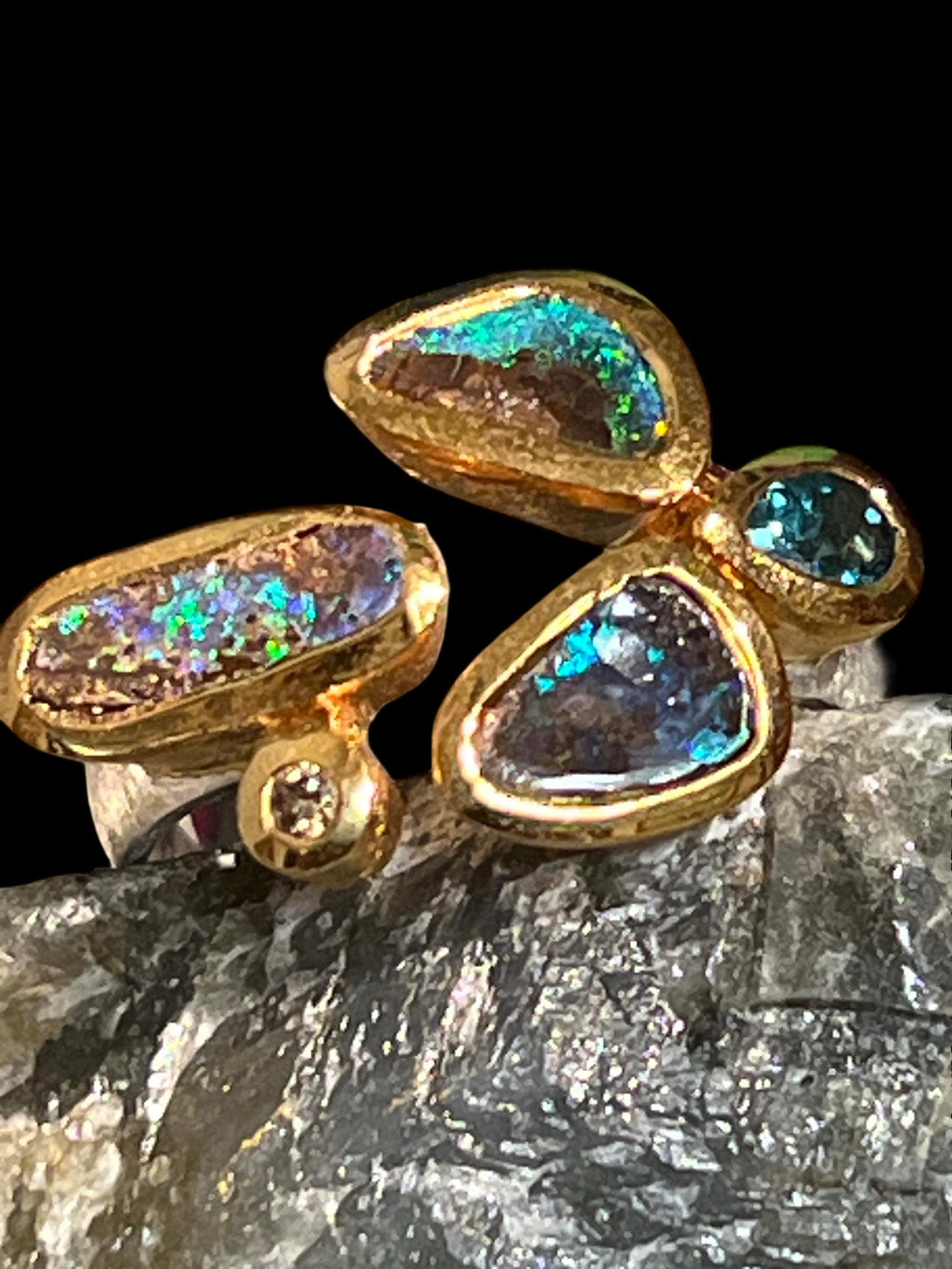 Boulderopale und Indigolit in 18kt Vermeilfassung mit Naturdiamant  deutsche Handarbeit