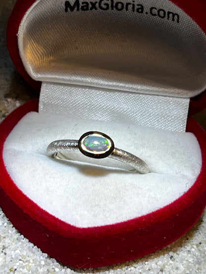Schwarzopal Minimalist Ring in Silber mit vergoldeter Fassung