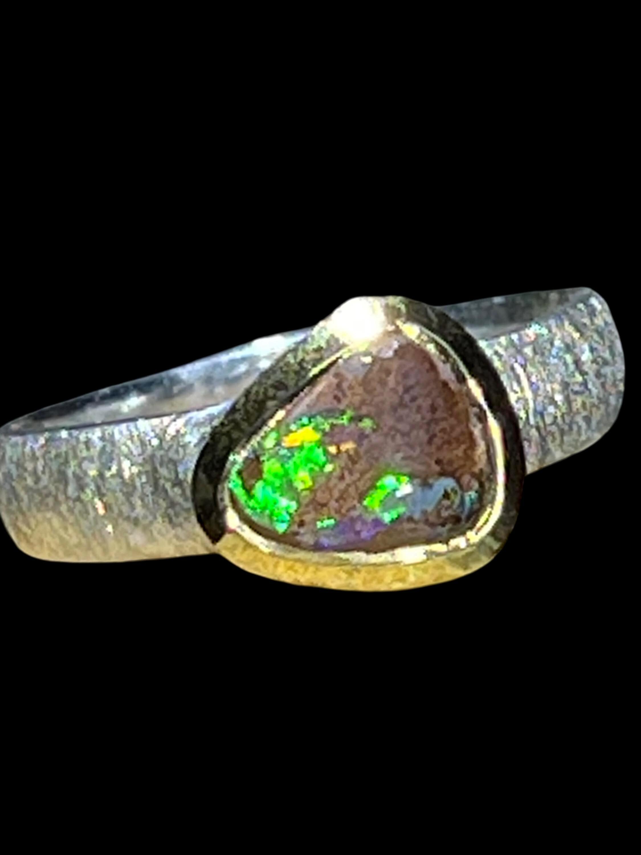 Naturopal aus Andamooka Sterlingsilber mit 18kt Goldvermeil Fassumg