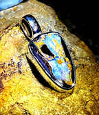 Boulder Opal Naturstrucktur Anhänger in Sterlingsilber