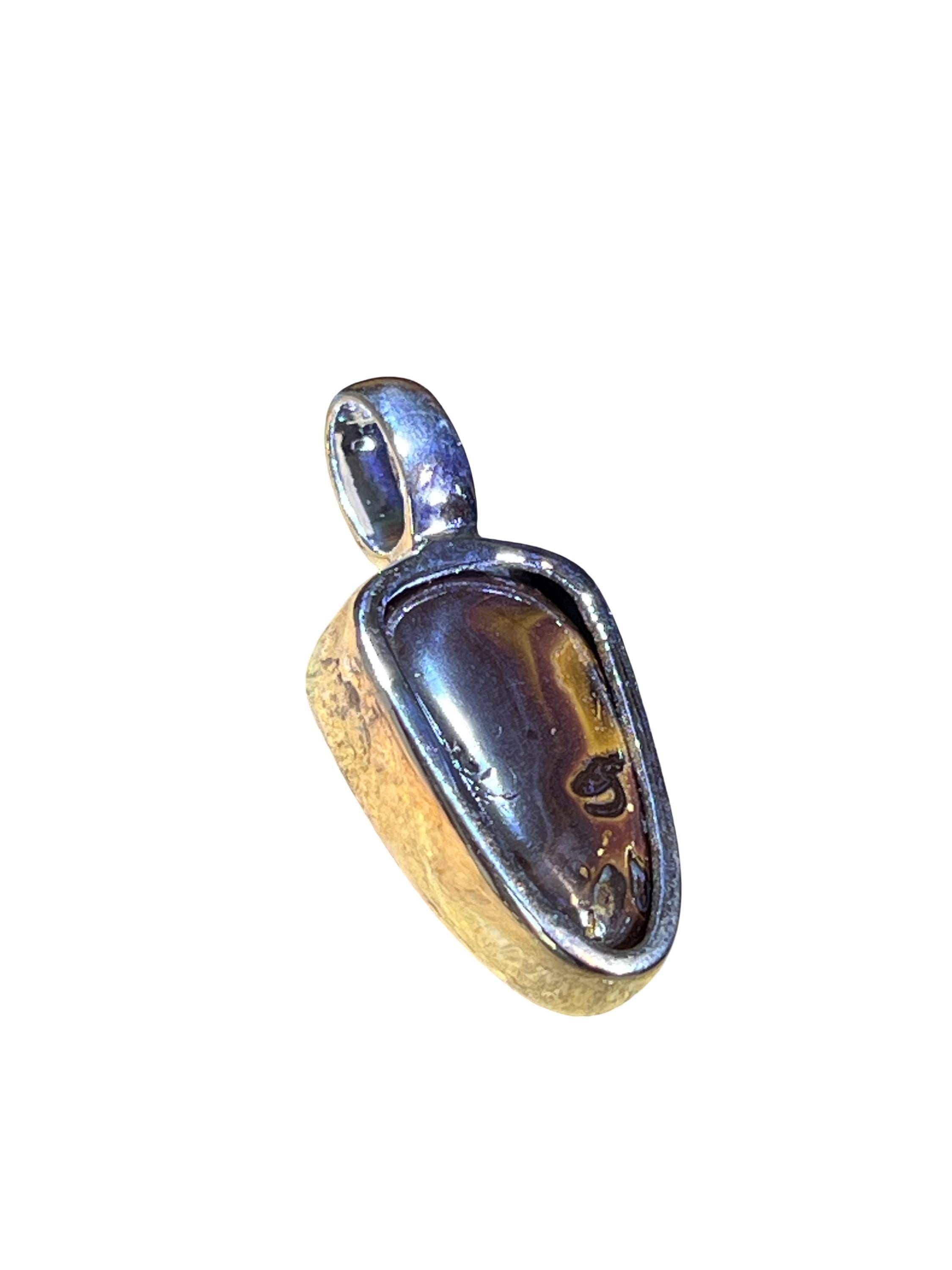 Boulder Opal Naturstrucktur Anhänger in Sterlingsilber