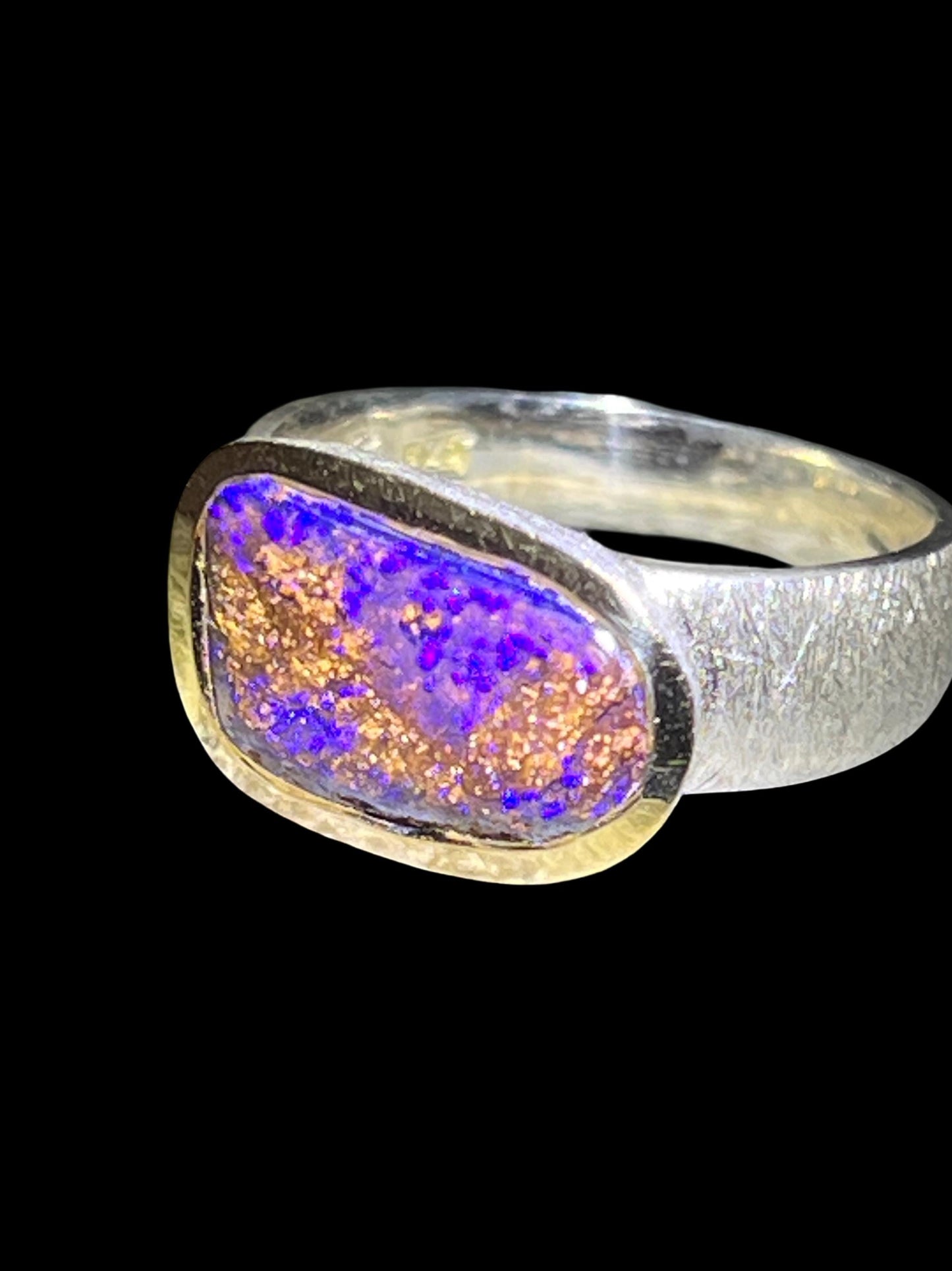 Queensland Opal in 18kt Goldvermeil Fassung im Sterlingsilber Ring