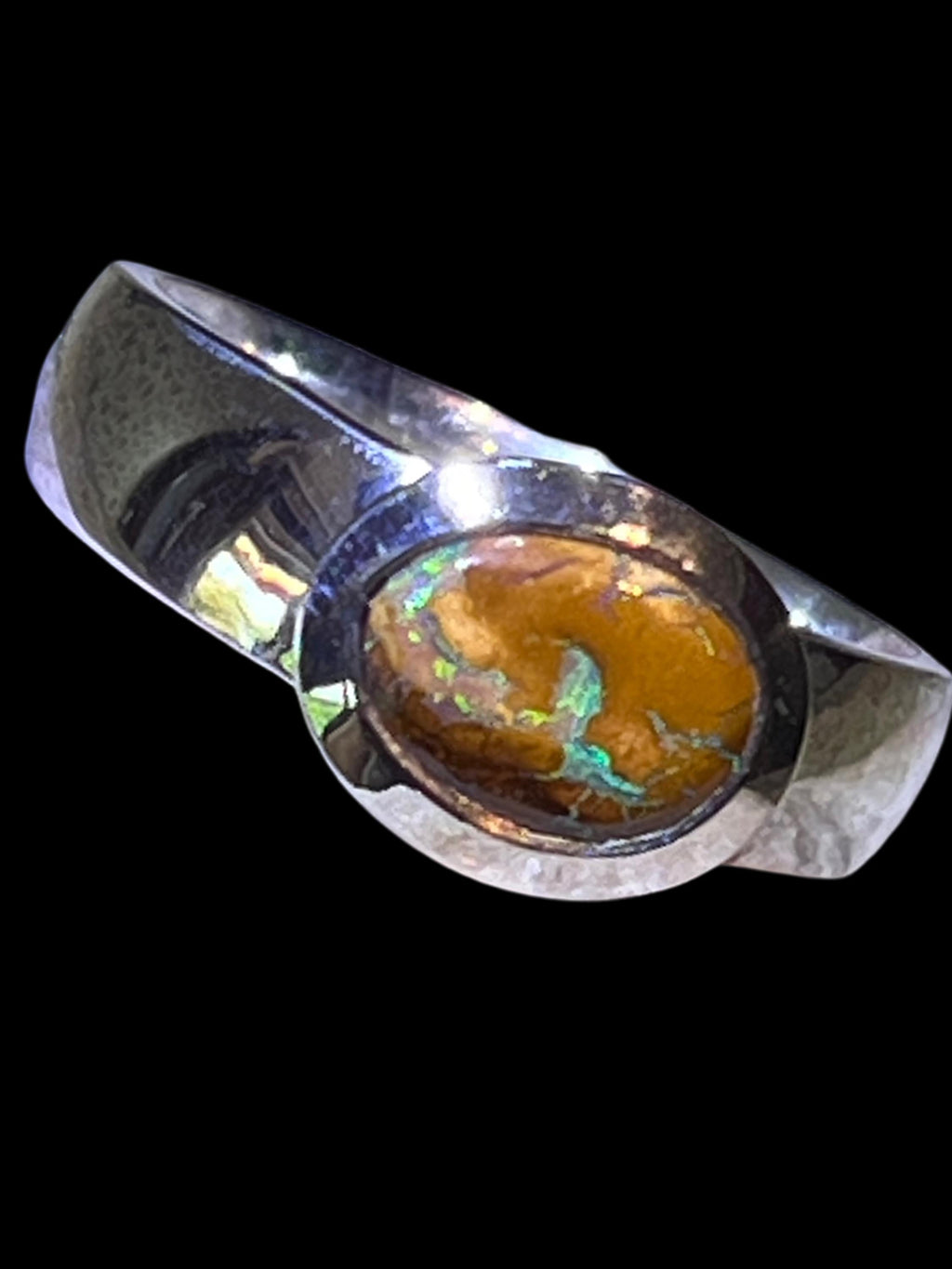 Boulder Opal natürliche Schönheit in schwerem Sterlingsilberring deutsche Handarbeit