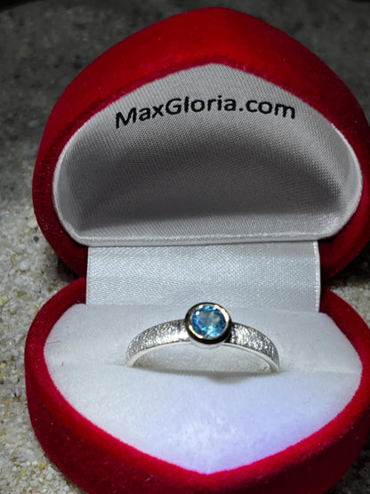 Mein Preis Australischer Blauer Zirkon in Sterlingsilber mit 18kt Goldvermeil Fassung deutsche Handarbeit