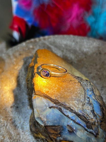 Tansanit Stern von Afrika in 18kt Goldvermeil Fassung Silber Ring mattiert