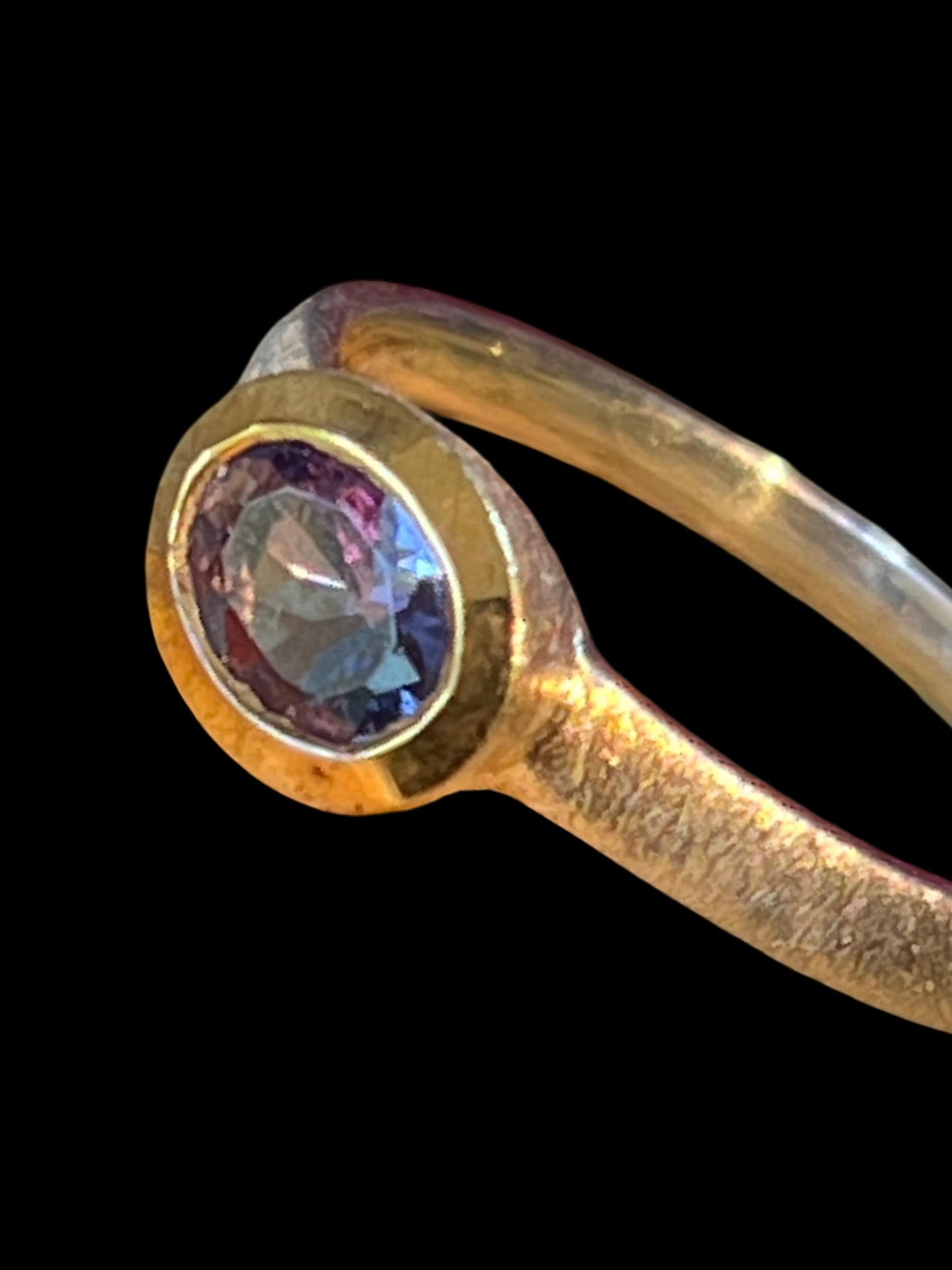 Tansanit Stern von Afrika in 18kt Goldvermeil Fassung Silber Ring mattiert