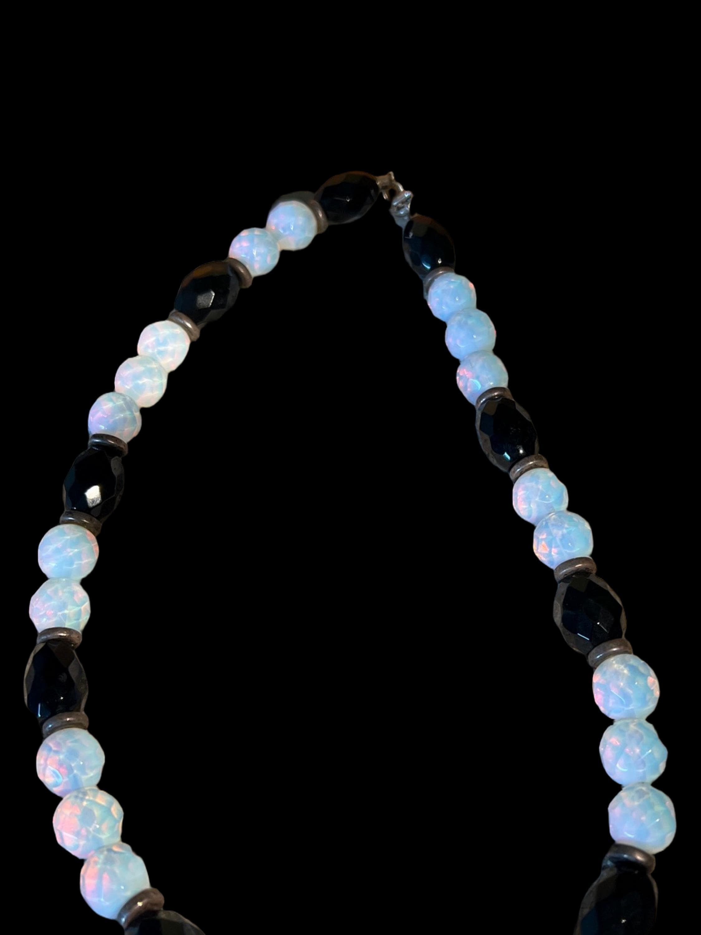 Onyx Opalglas Collier