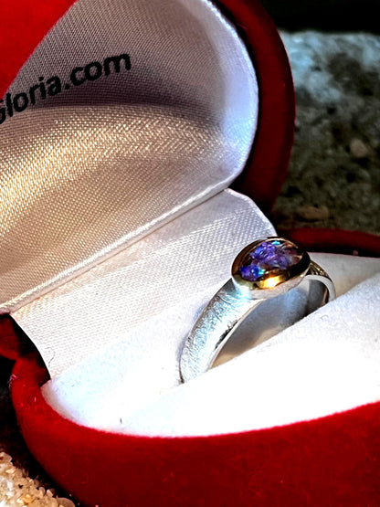 Mein Preis  Blau roter Mond Opal 10mm x 7mm Ring in Sterlingsilber mit 18kt Goldvermeil Fassung deutsche Qualitätsarbeit