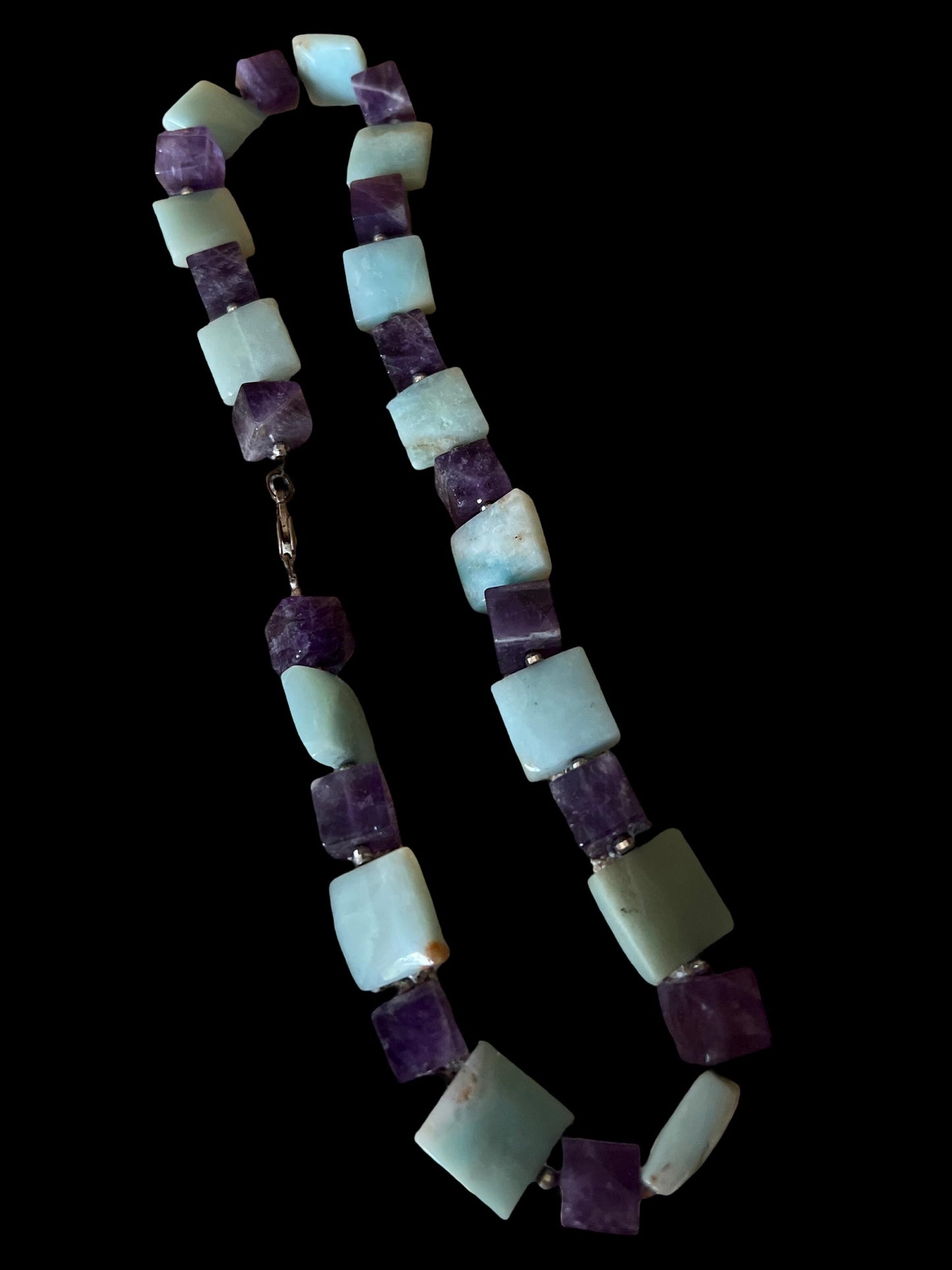 Amethyst und Andenopal Collier