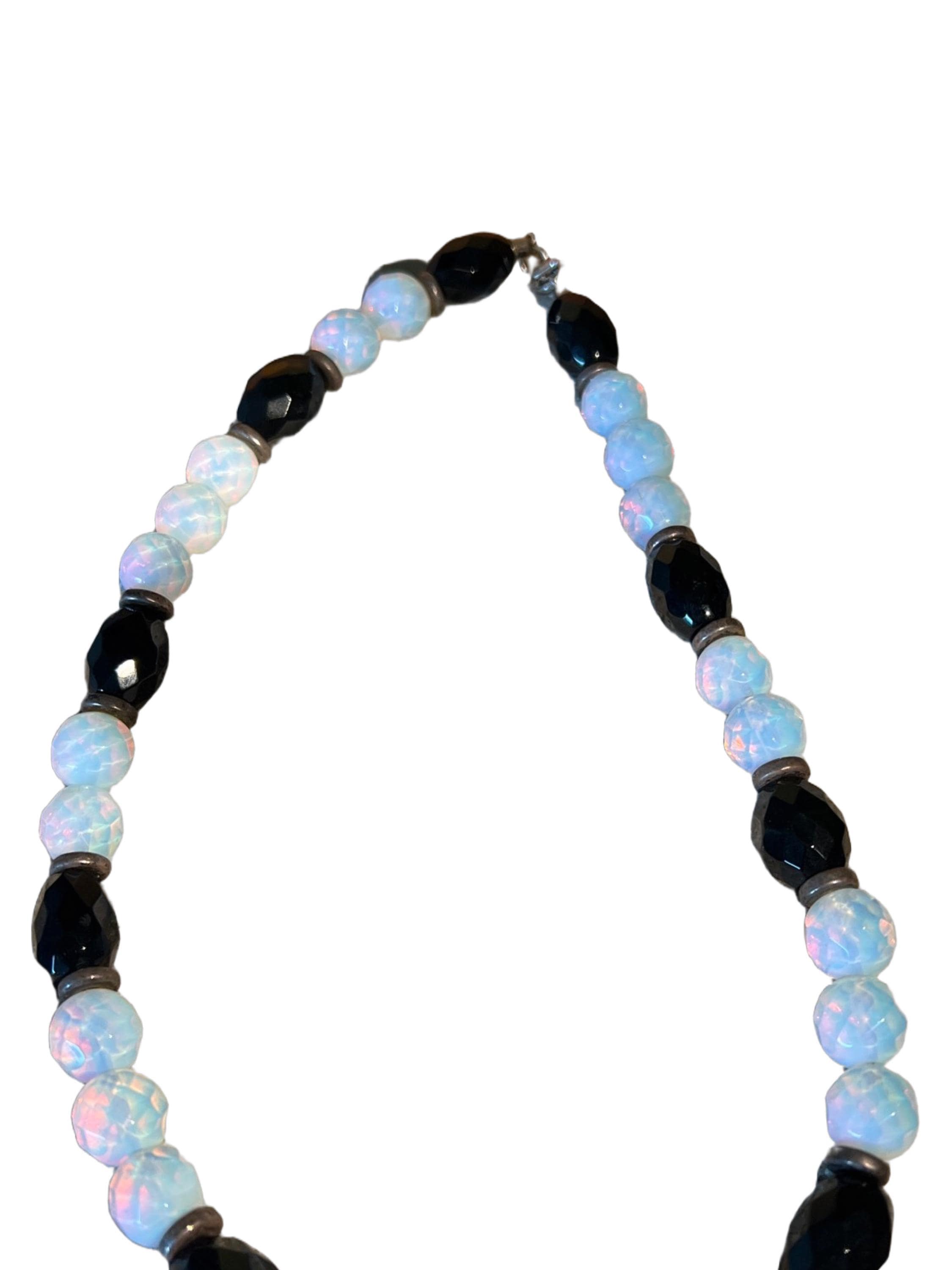 Onyx Opalglas Collier
