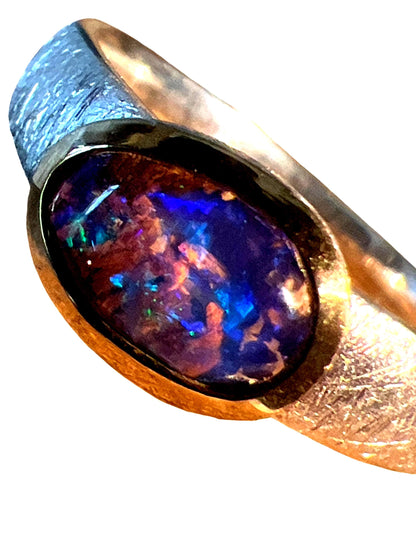 Mein Preis  Blau roter Mond Opal 10mm x 7mm Ring in Sterlingsilber mit 18kt Goldvermeil Fassung deutsche Qualitätsarbeit