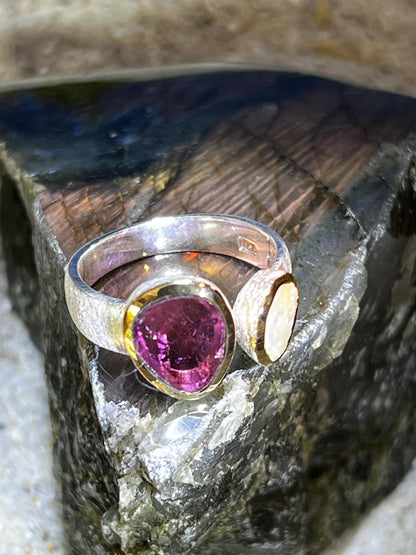 Wassermelonenturmalin und Naturperle in 18Kt Goldvermeil Fassung Ring in Sterling Silber