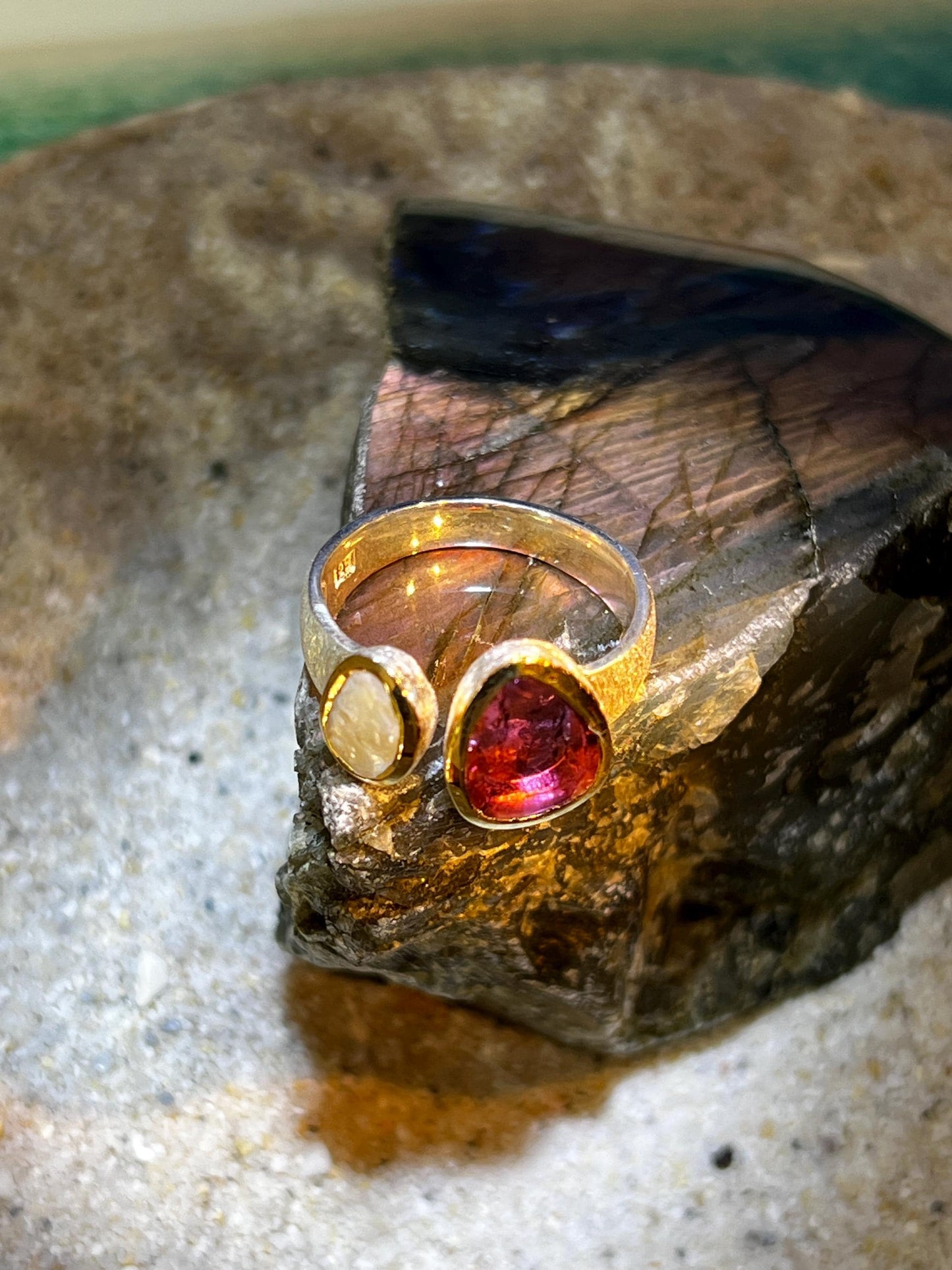 Wassermelonenturmalin und Naturperle in 18Kt Goldvermeil Fassung Ring in Sterling Silber