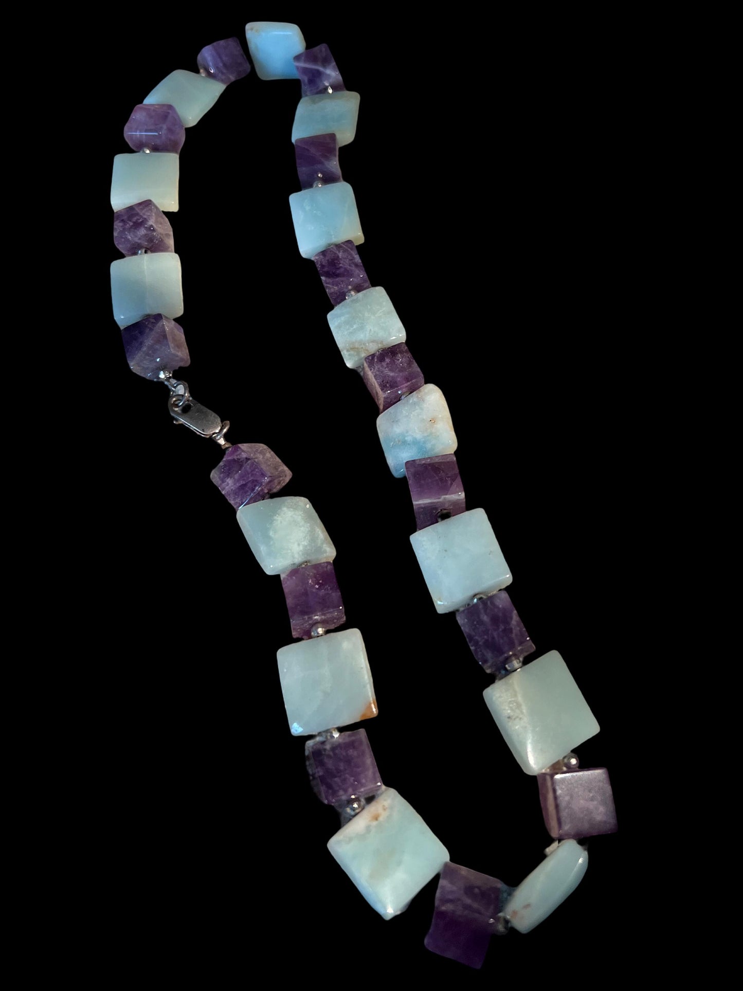 Amethyst und Andenopal Collier