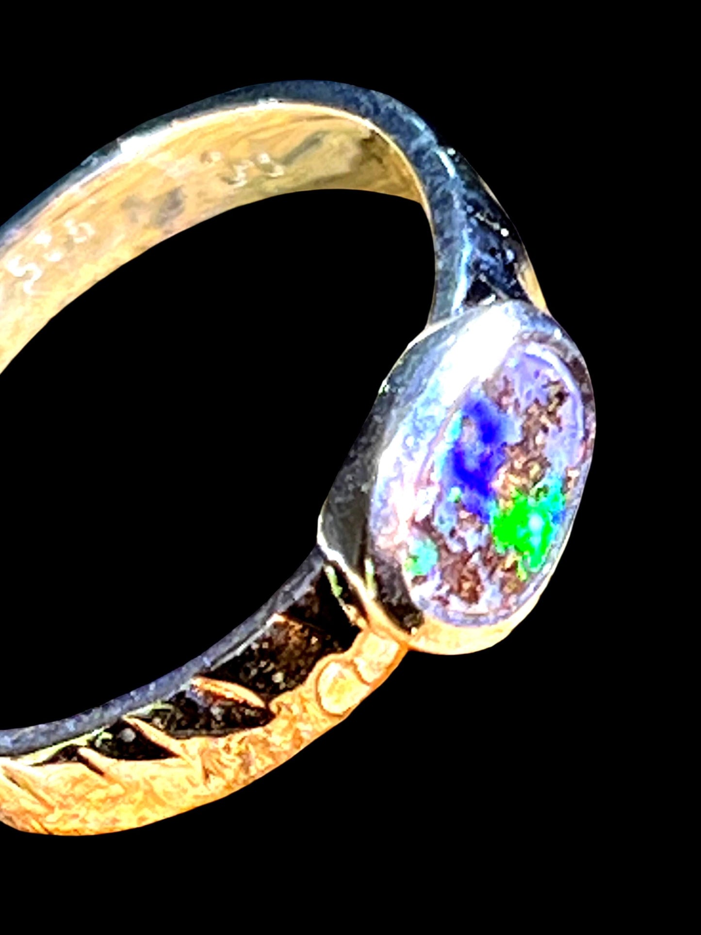 Australisch opulente Opalfarben Ring in Sterling Silber