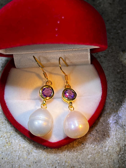 Naturperle an Amethyst in 18 Kt Goldvermail