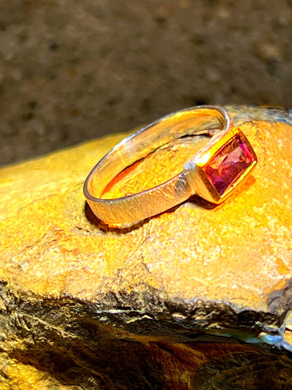 Amethyst in 18Kt Goldvermeil Designfassung Ring in Sterlingsilber