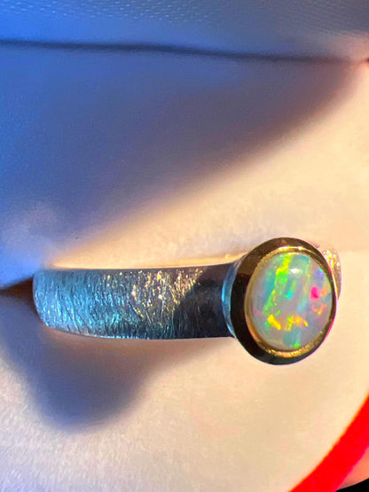 Mein Preis Australisches Farbspiel in 18kt Goldvermeil Fassung Sterlingsilber Ring