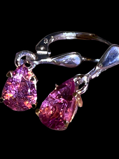 Paraiba Turmalin Rubellit in 18 Karat Goldvermeil Krappenfassung