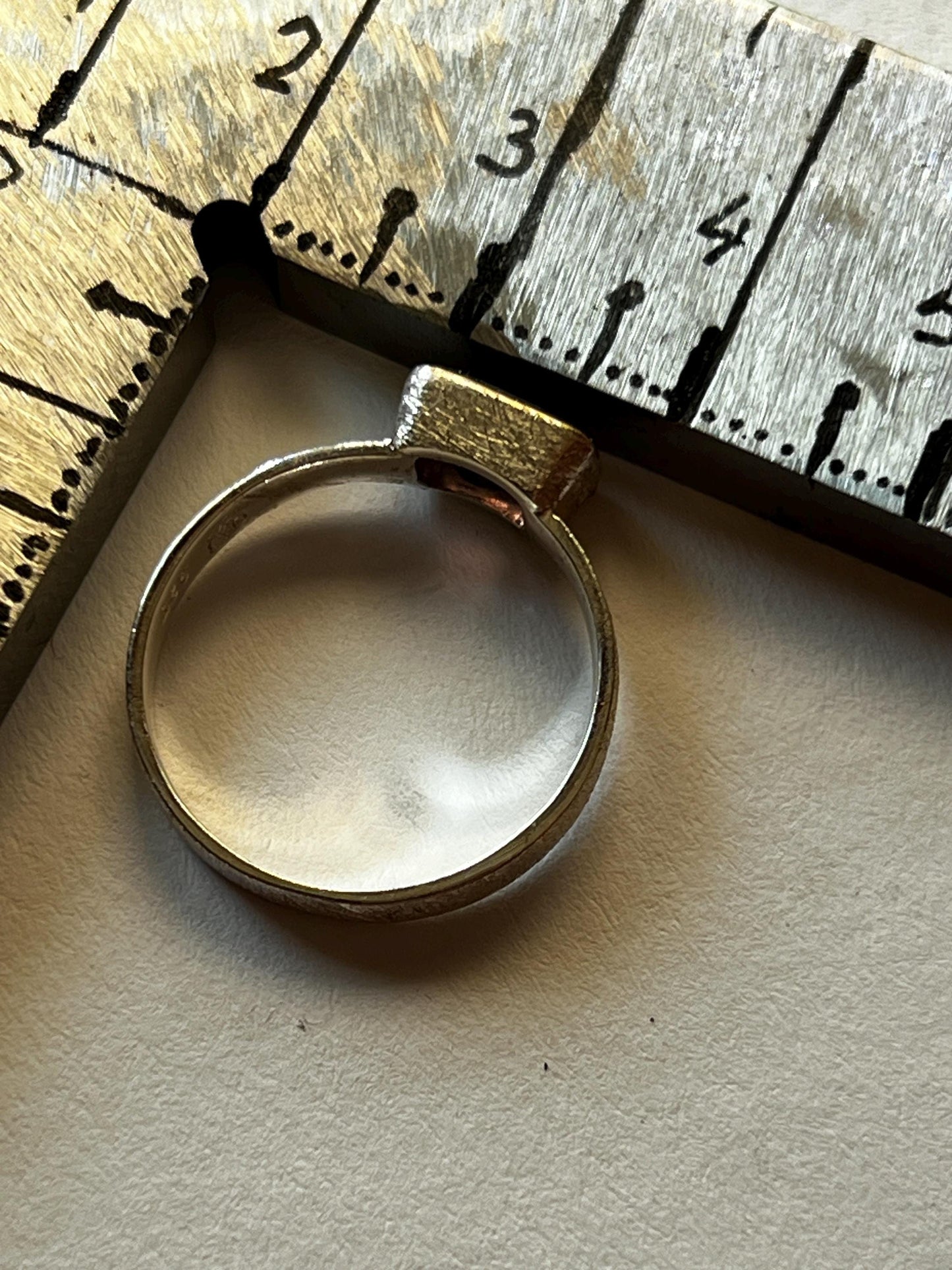 Amethyst in 18Kt Goldvermeil Designfassung Ring in Sterlingsilber