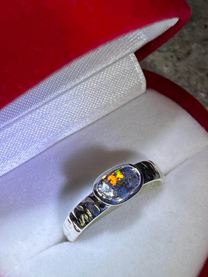 Australisch opulente Opalfarben Ring in Sterling Silber