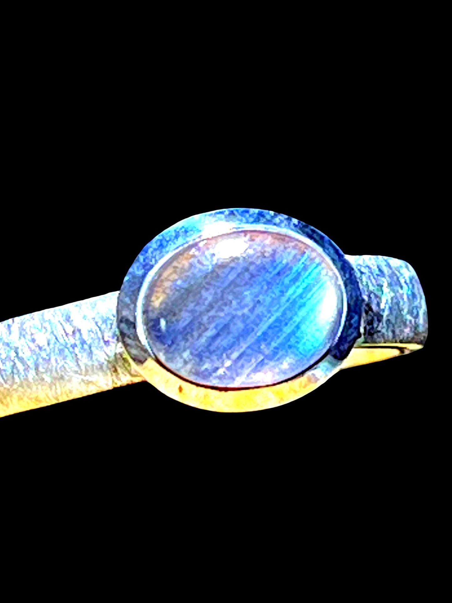 Natürlich blauer  Mondstein Ring in Silber
