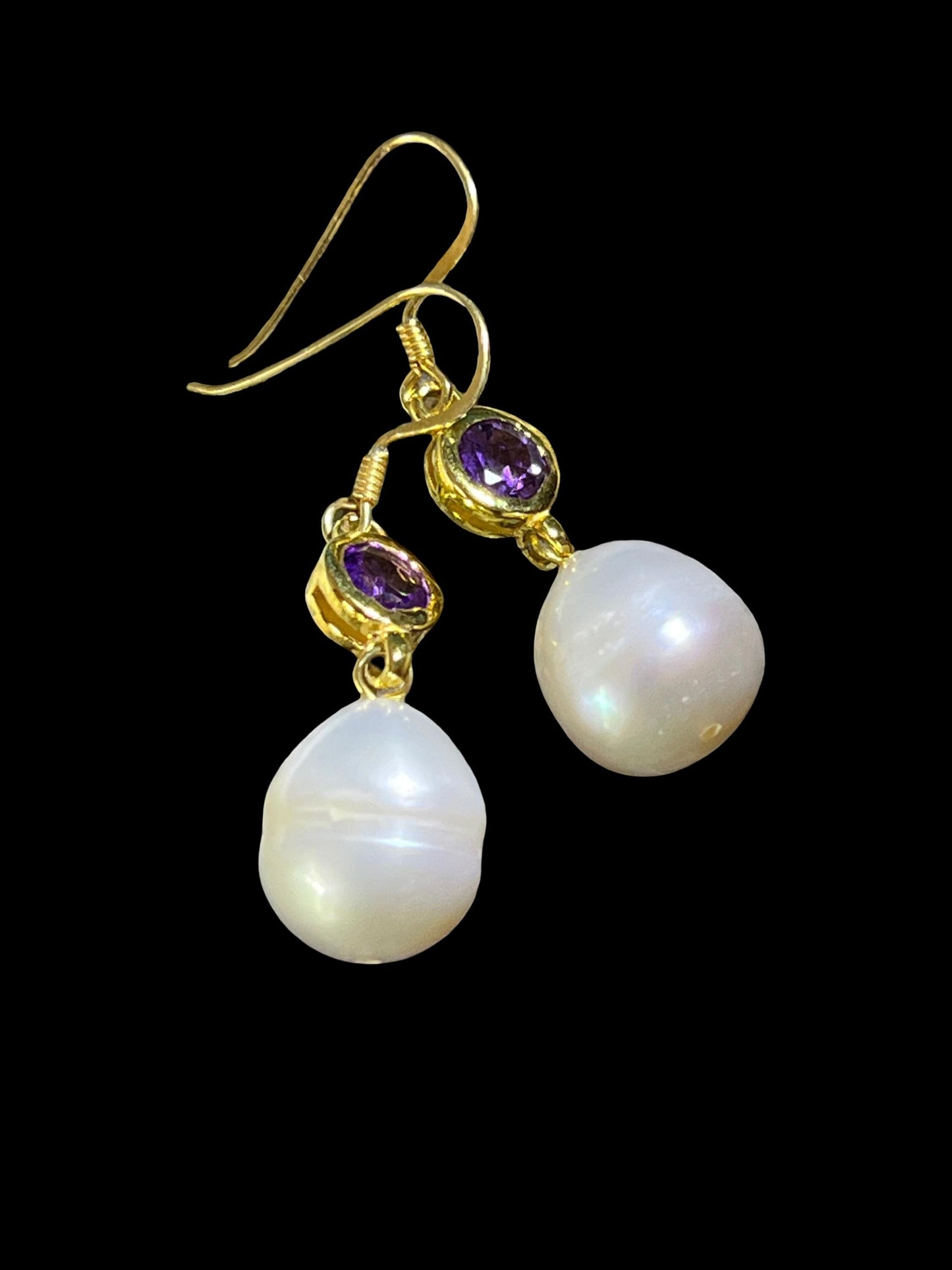 Naturperle an Amethyst in 18 Kt Goldvermail