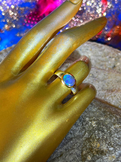 Schwarzopal Magie aus Lightning Ridge in 18kt Goldvermeil Fassung Sterlingsilberring deutsche Qualität