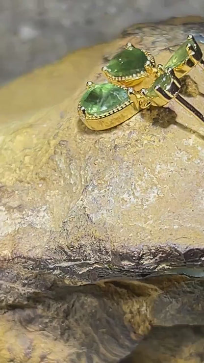 Natürlich grüne Saphire in 18Kt Goldvermeil Ohrhänger in Silber