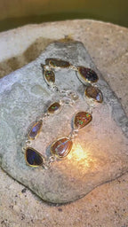 9 Boulder Opale in 18Kt Goldvermeil Fassung Gliederarmband deutsche Handarbeit